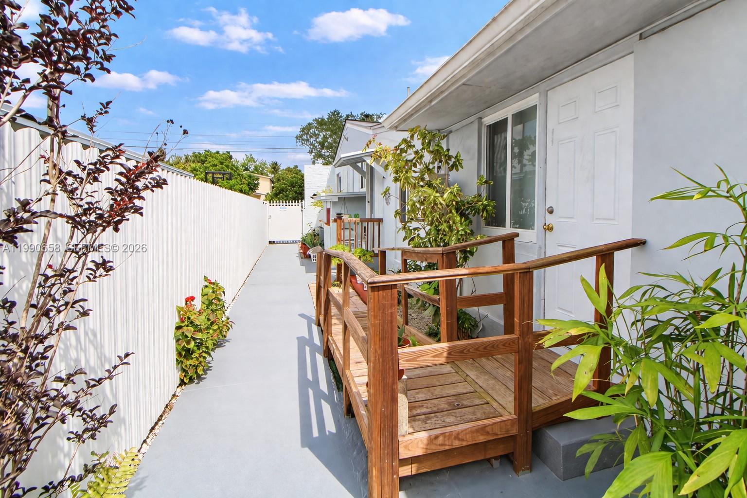 2314 Southwest 60th Avenue Miami, FL 33155 - Photo 28 of 45