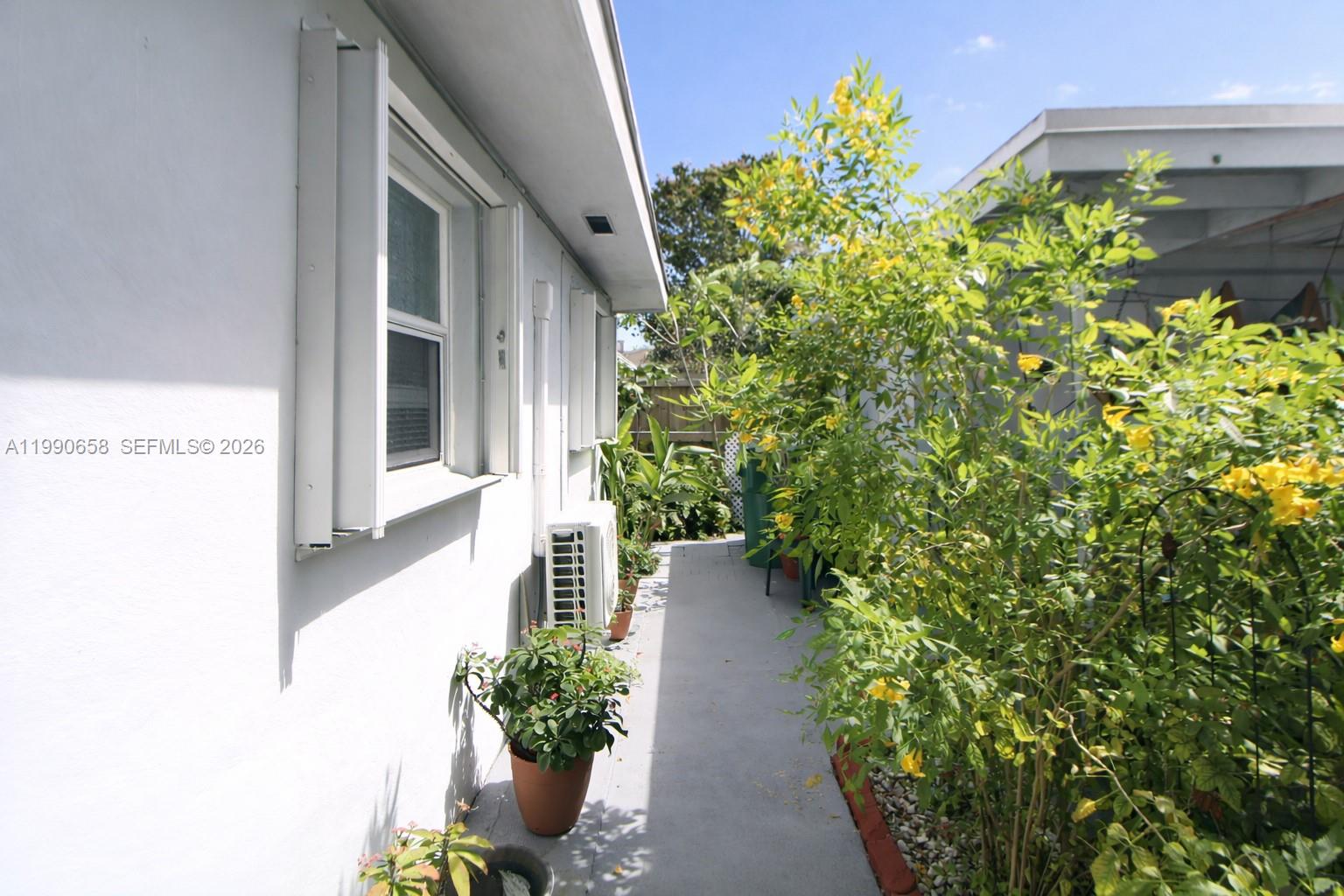 2314 Southwest 60th Avenue Miami, FL 33155 - Photo 30 of 45
