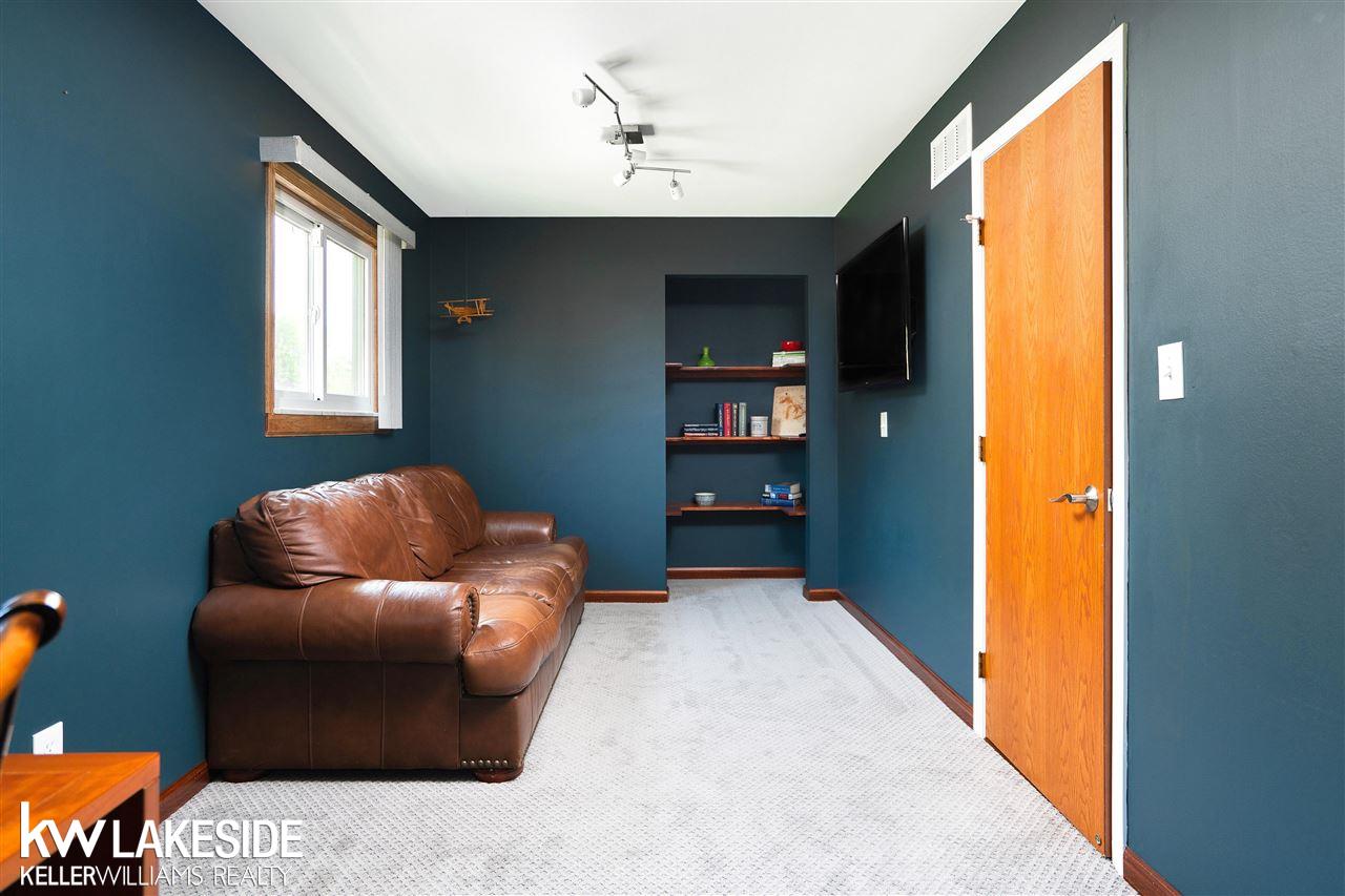 2022 Durham Road Utica, MI 48317 - Photo 22 of 36