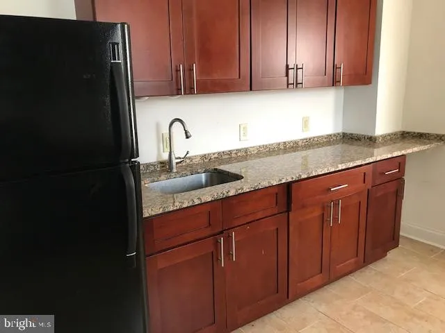 $1,100 | 1404 South 5th Street, Philadelphia, PA 19147