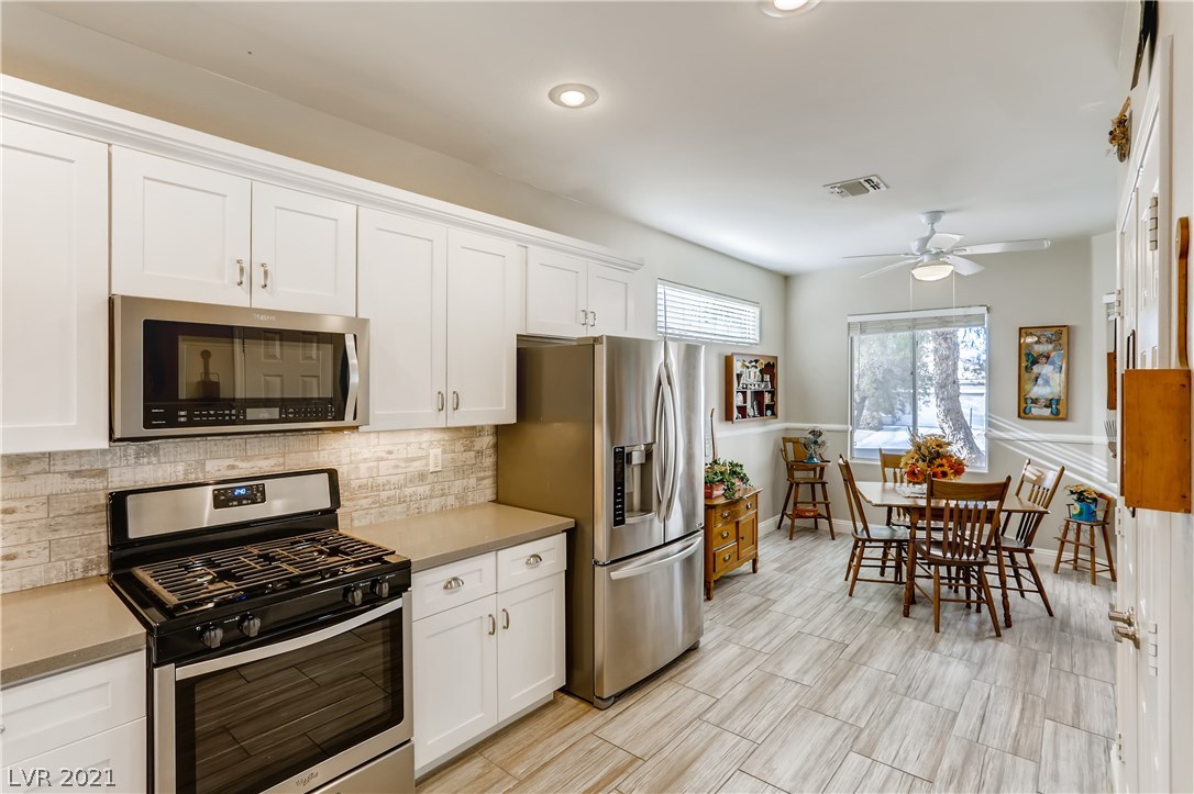 3043 Hickory Valley Road Henderson, NV 89052 - Photo 5 of 39 Gallery Image 5