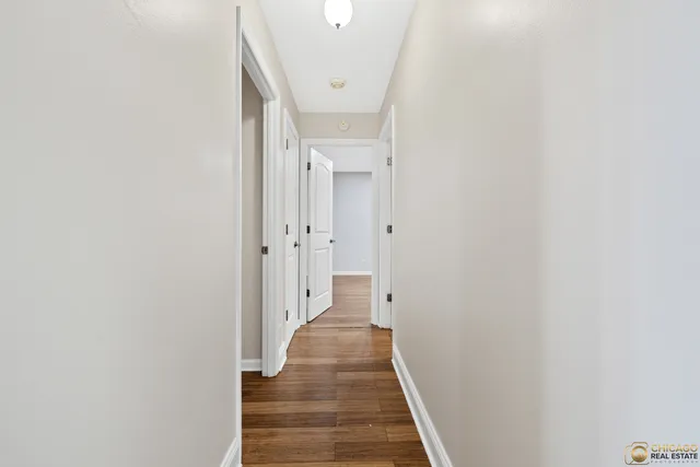 $299,900 | 5501 Lincoln Avenue, Unit 203, Morton Grove, IL 60053