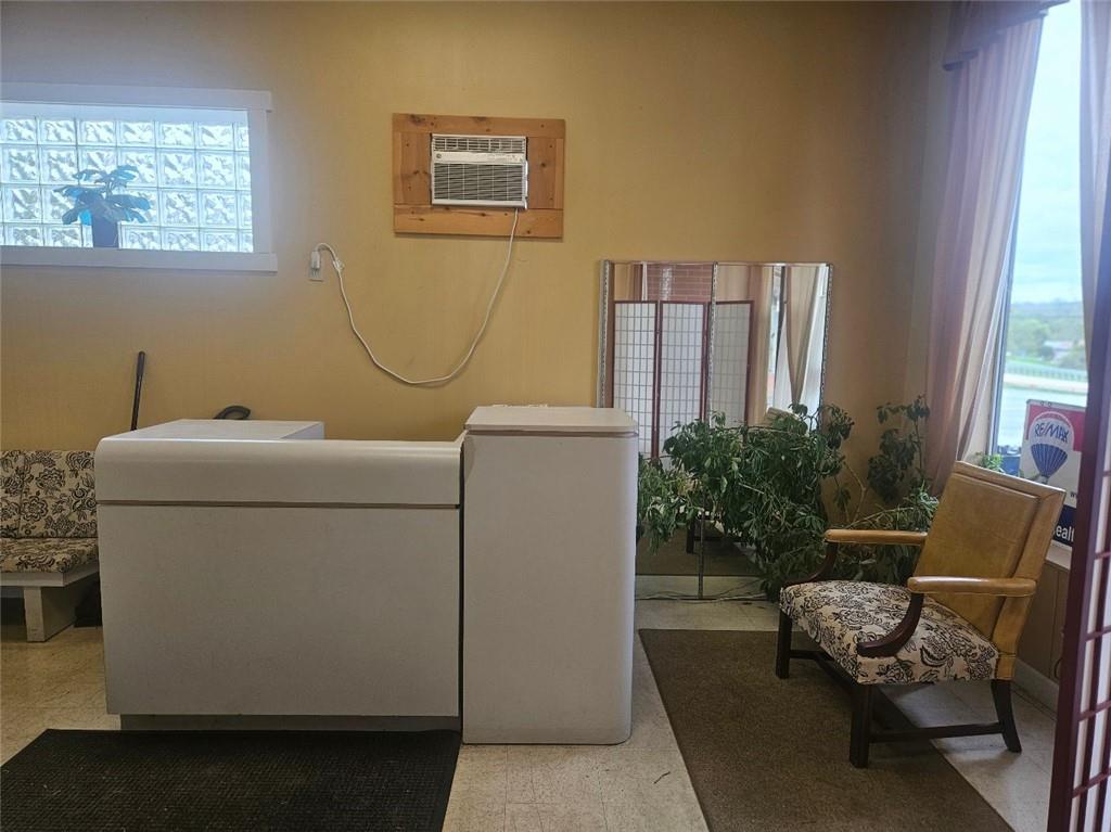 1503 Old Brodhead Road Monaca, PA 15061 - Photo 5 of 12 a utility room with dryer and washer