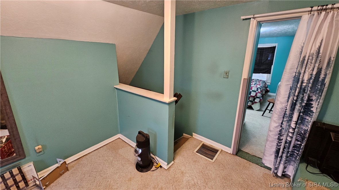 8875 Highway 64 Georgetown, IN 47122 - Photo 32 of 46 Landing