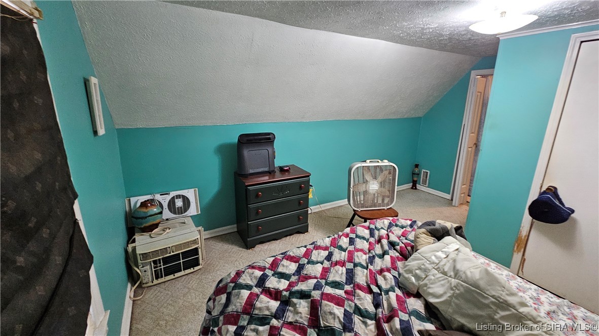 8875 Highway 64 Georgetown, IN 47122 - Photo 36 of 46 Primary Bedroom