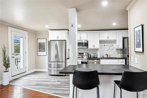 $3,500 | 40 Lakeview Circle, Unit 2, Skaneateles, NY 13152