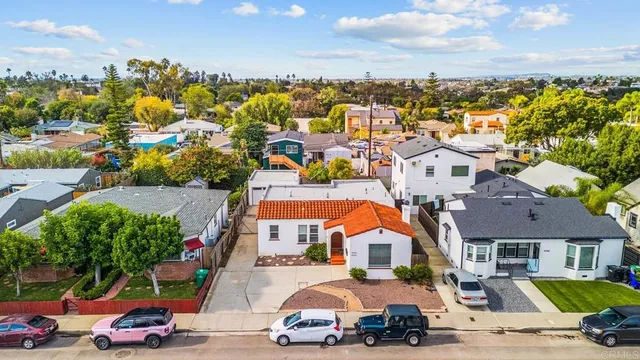 $3,000 | 4766 College Avenue, San Diego, CA 92115