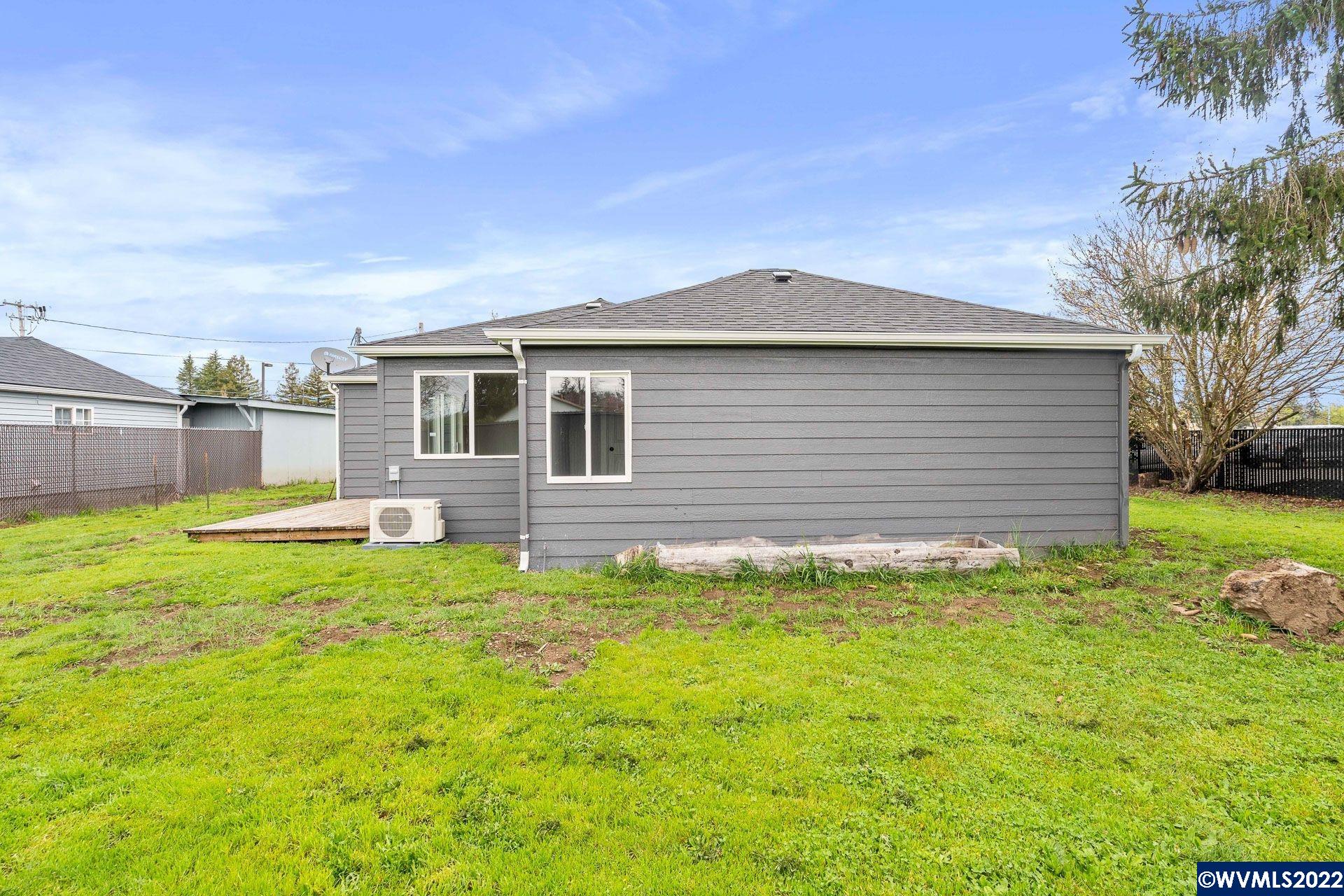 70 Walker Road Lebanon, OR 97355 - Photo 28 of 33 Gallery Image 28