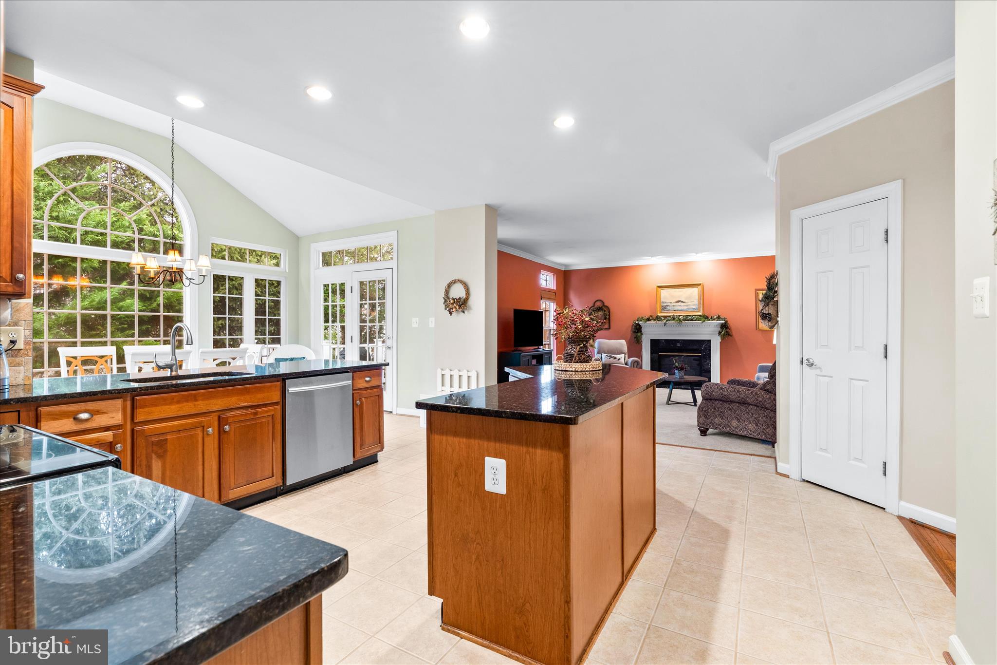 9054 Seward Street Frederick, MD 21704 - Photo 11 of 41 Kitchen