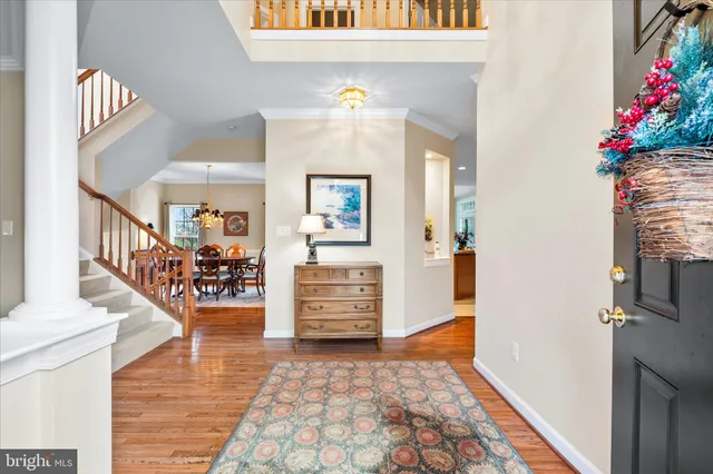 a view of entryway and hall