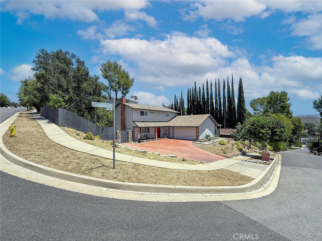 5856 Greenview Road Calabasas, CA 91302 - Photo 5 of 55