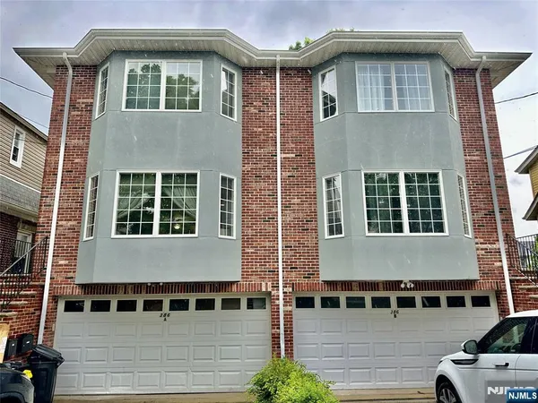 $869,000 | 386 A Park Avenue, Fairview, NJ 07022