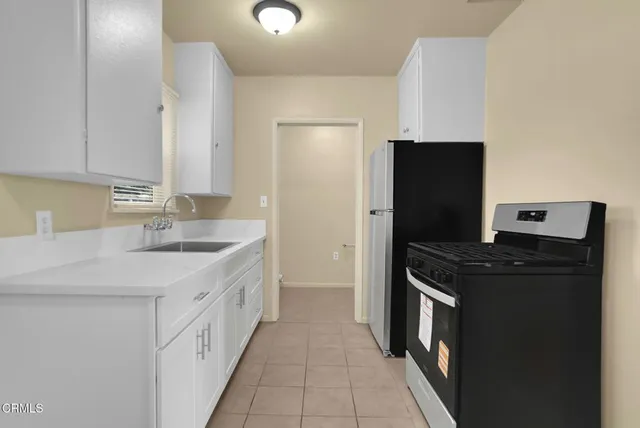 $2,000 | 438 South Fremont Avenue, Unit B, Alhambra, CA 91801