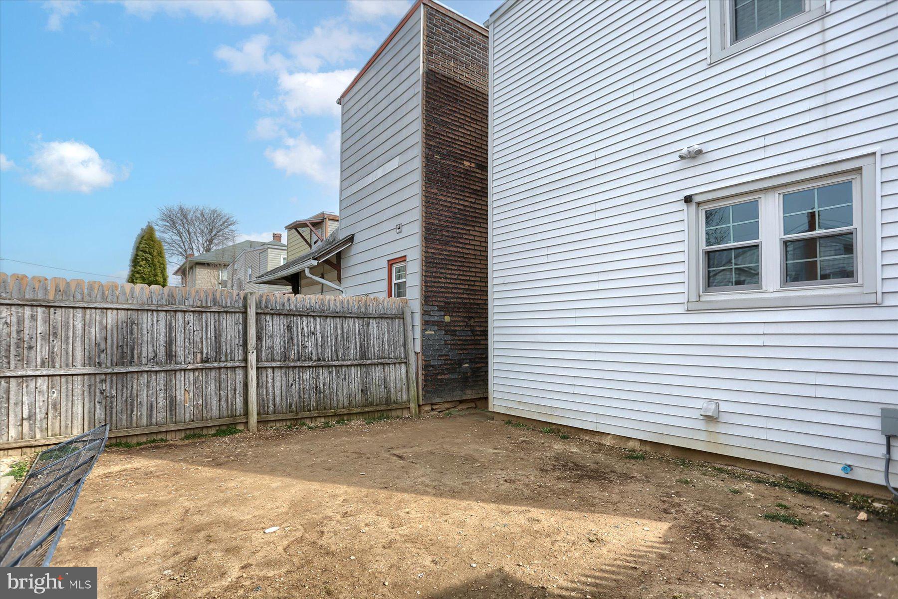 129 Mifflin Street Lebanon, PA 17046 - Photo 24 of 25 Nice Yard for Small Cookout and BBQ Area