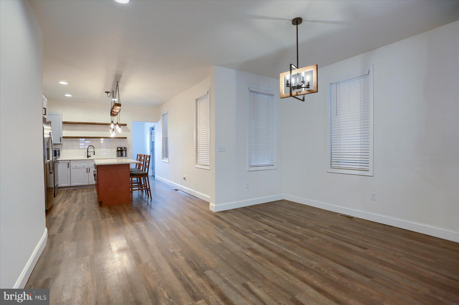 129 Mifflin Street Lebanon, PA 17046 - Photo 4 of 25 Large Dining Area