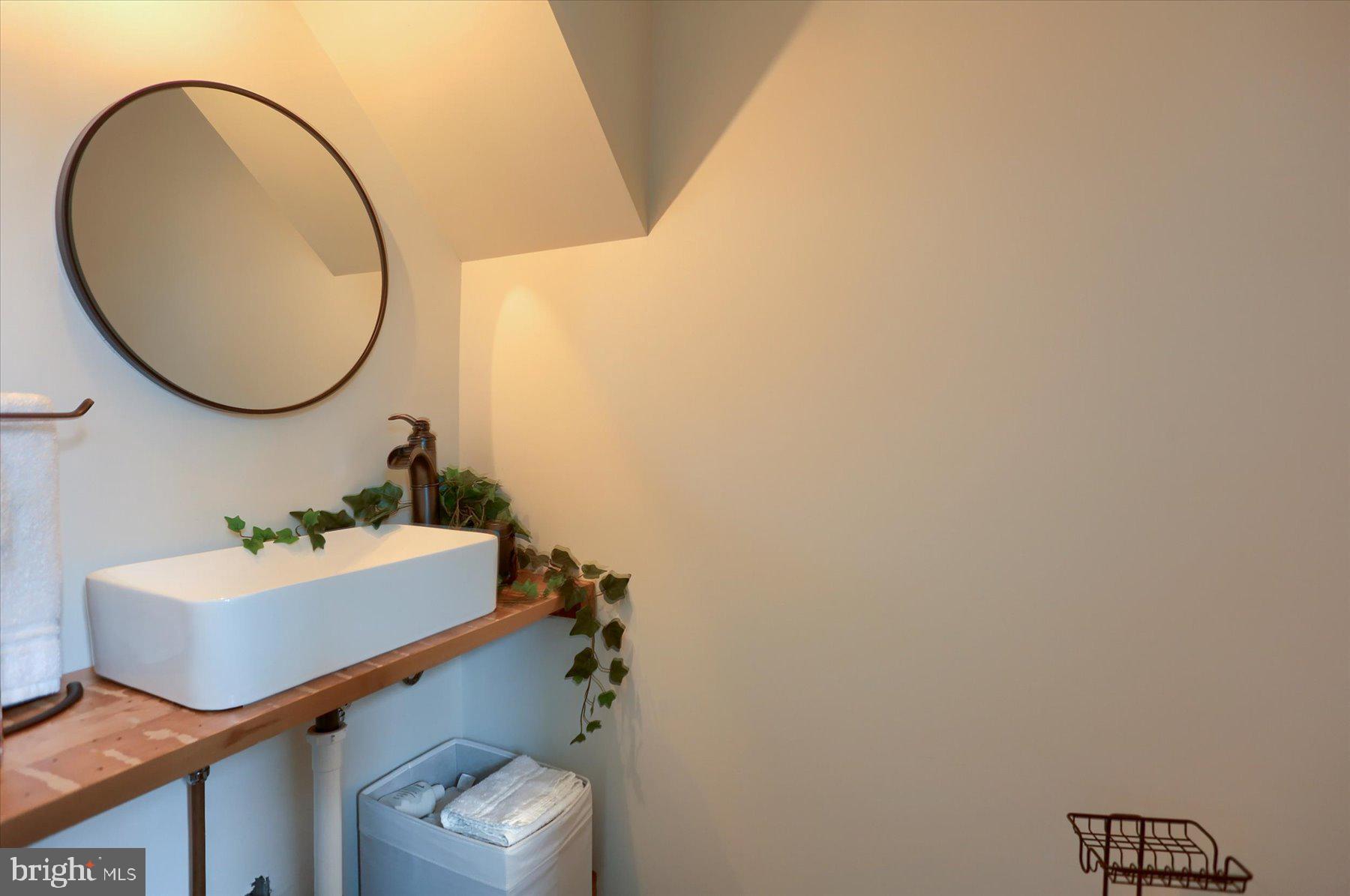 129 Mifflin Street Lebanon, PA 17046 - Photo 10 of 25 Half Bath on 1st Floor