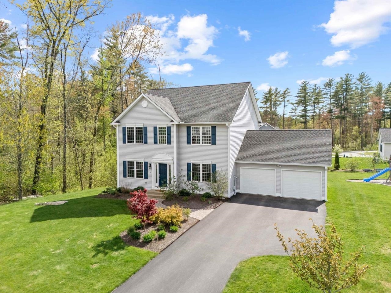 37 Manter Mill Road Londonderry, NH 03053 - Photo 3 of 39 Gallery Image 3