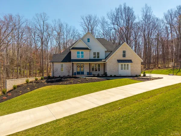 $939,900 | 1204 MacLaren Place, Forest, VA 24551