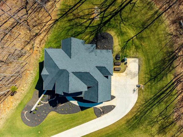 $939,900 | 1204 MacLaren Place, Forest, VA 24551