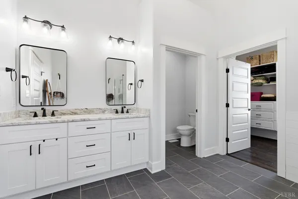 $939,900 | 1204 MacLaren Place, Forest, VA 24551