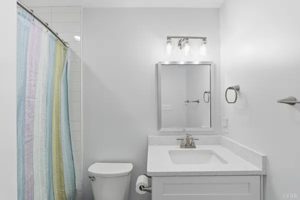 $939,900 | 1204 MacLaren Place, Forest, VA 24551