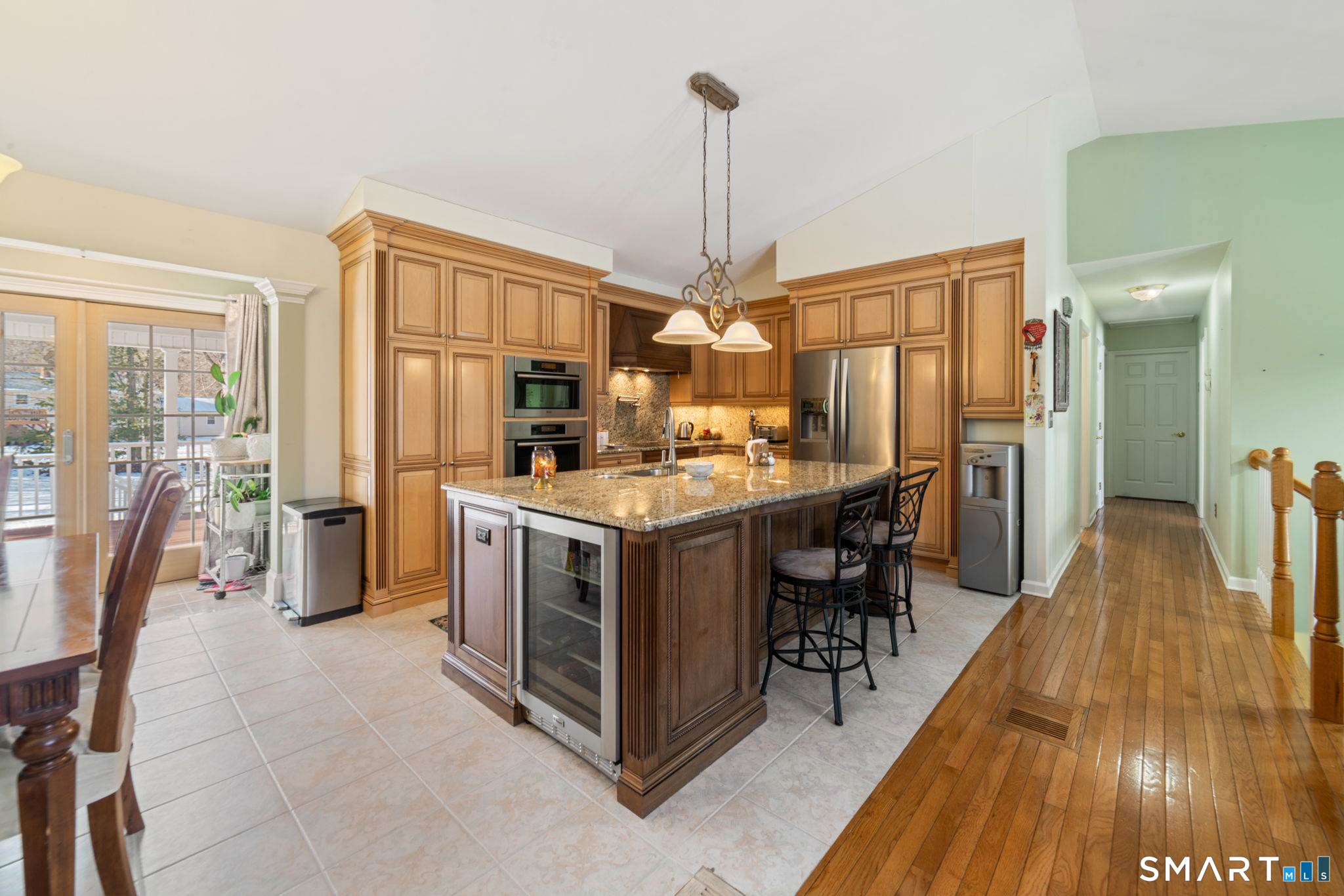 1020 Shepard Avenue Hamden, CT 06514 - Photo 7 of 38