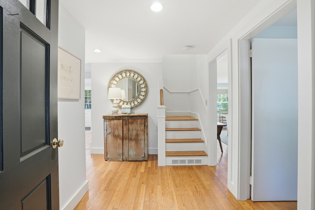 32 Wadsworth Road Duxbury, MA 02332 - Photo 6 of 38