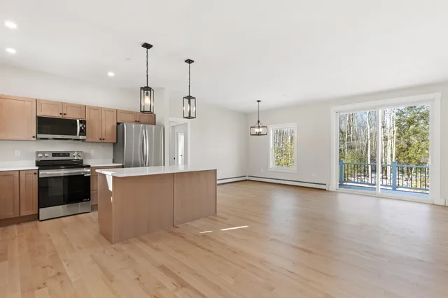 $599,900 | 10 Evelyn's Way, Hollis Center, ME 04042