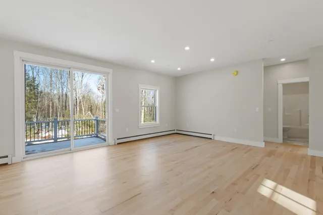 $599,900 | 10 Evelyn's Way, Hollis Center, ME 04042