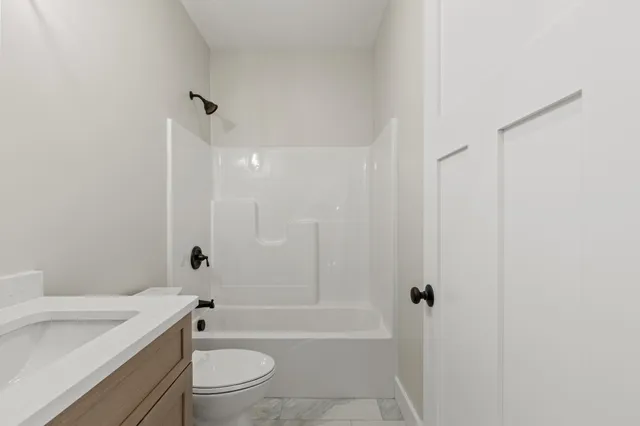 $599,900 | 10 Evelyn's Way, Hollis Center, ME 04042