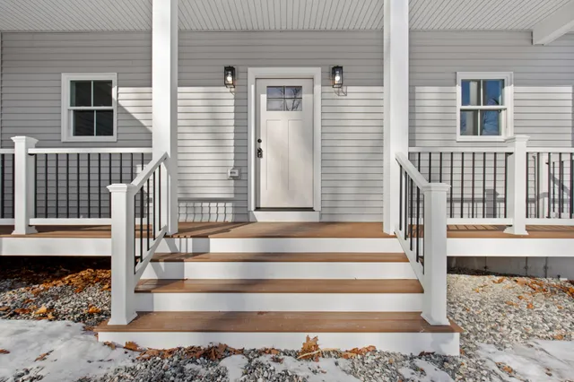 $599,900 | 10 Evelyn's Way, Hollis Center, ME 04042