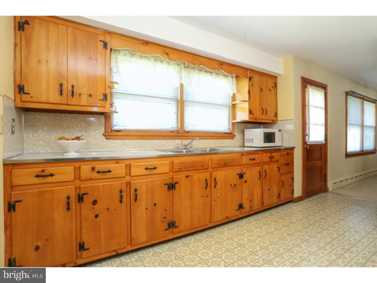 681 White Horse Hamilton Square Road Hamilton, NJ 08610 - Photo 13 of 22 Kitchen