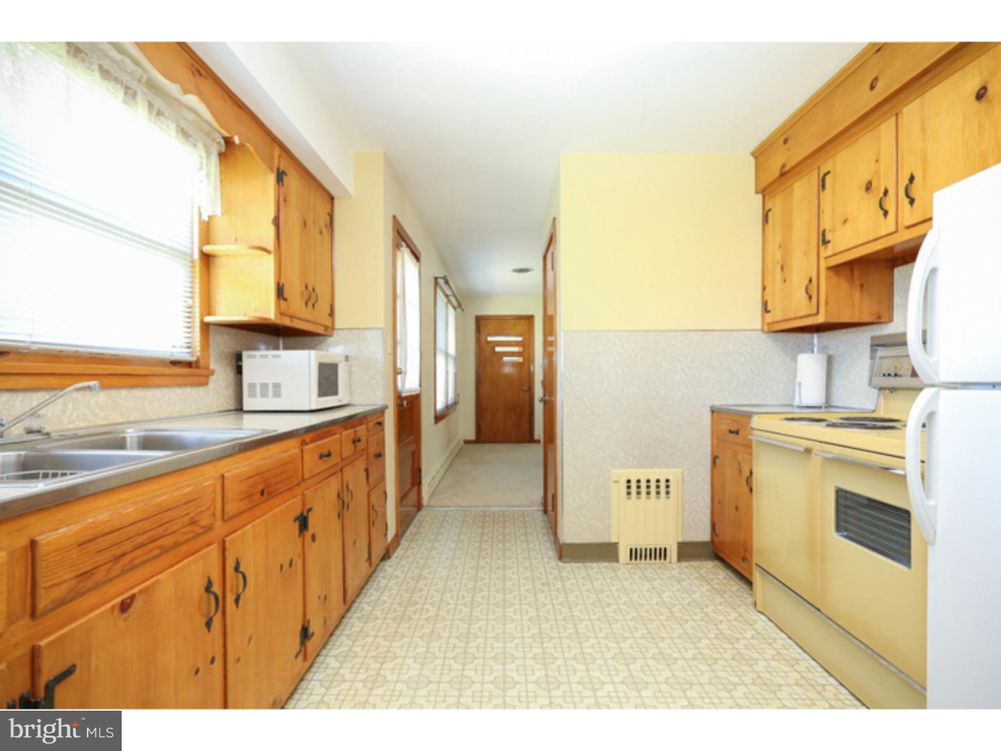 681 White Horse Hamilton Square Road Hamilton, NJ 08610 - Photo 14 of 22 Kitchen