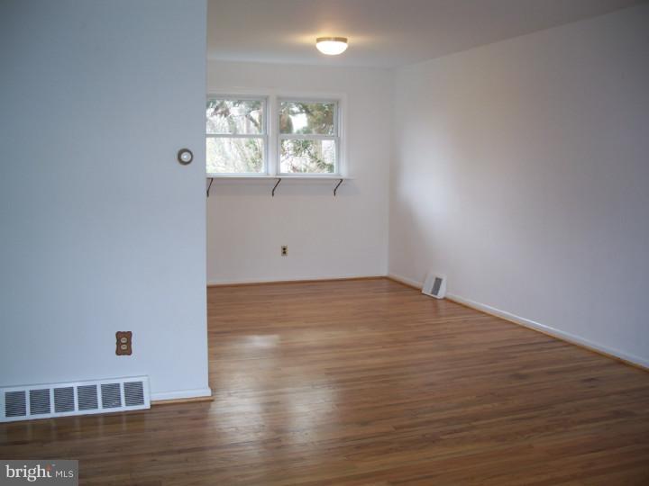 1120 Norwalk Road Philadelphia, PA 19115 - Photo 4 of 21 Gallery Image 4