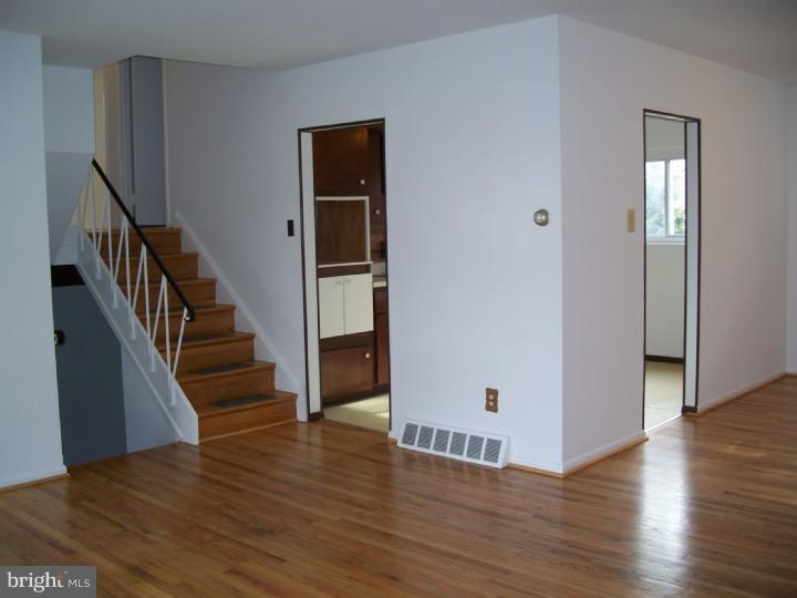 1120 Norwalk Road Philadelphia, PA 19115 - Photo 5 of 21 Gallery Image 5