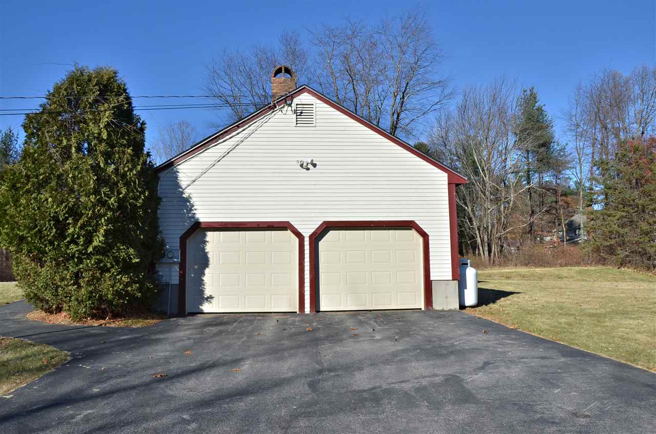 42 Jenkins Road Bedford, NH 03110 - Photo 22 of 26