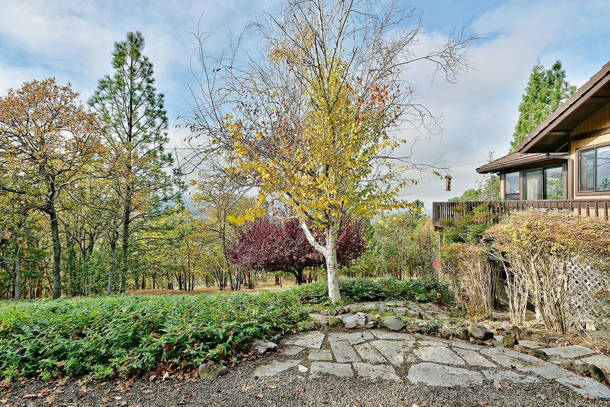 7979 Rapp Lane Talent, OR 97540 - Photo 5 of 35 Additional Photo