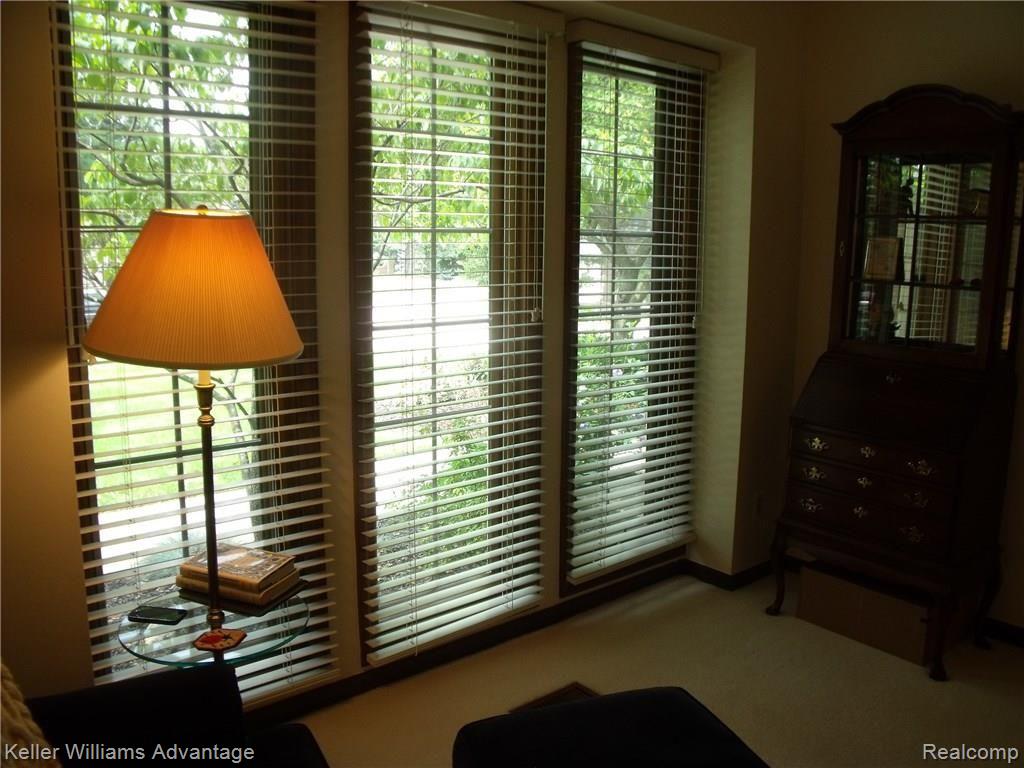 36941 Fox Run Farmington Hills, MI 48331 - Photo 28 of 49
