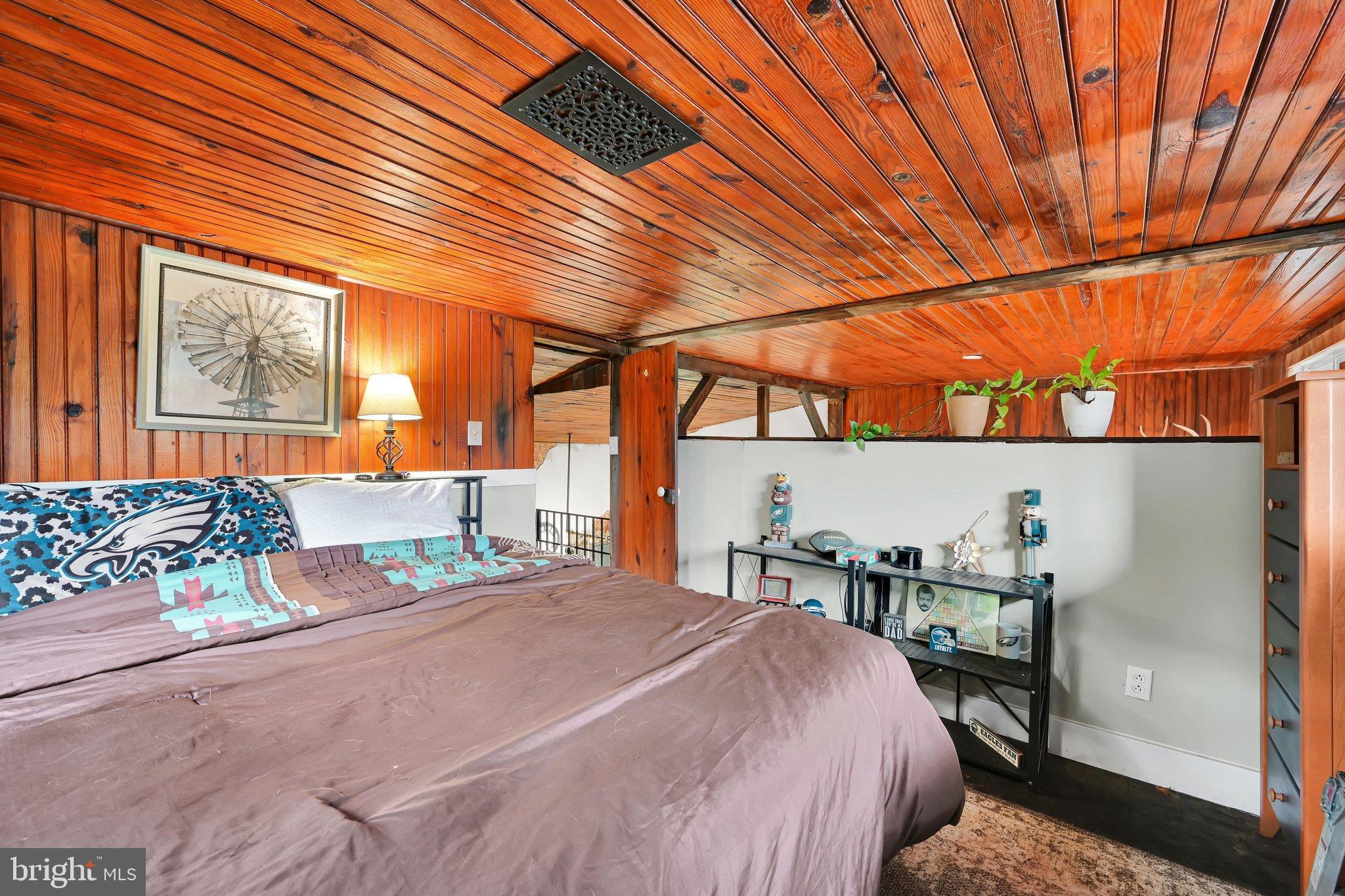 1443 Railroad Road Leesport, PA 19533 - Photo 22 of 34 Bedroom