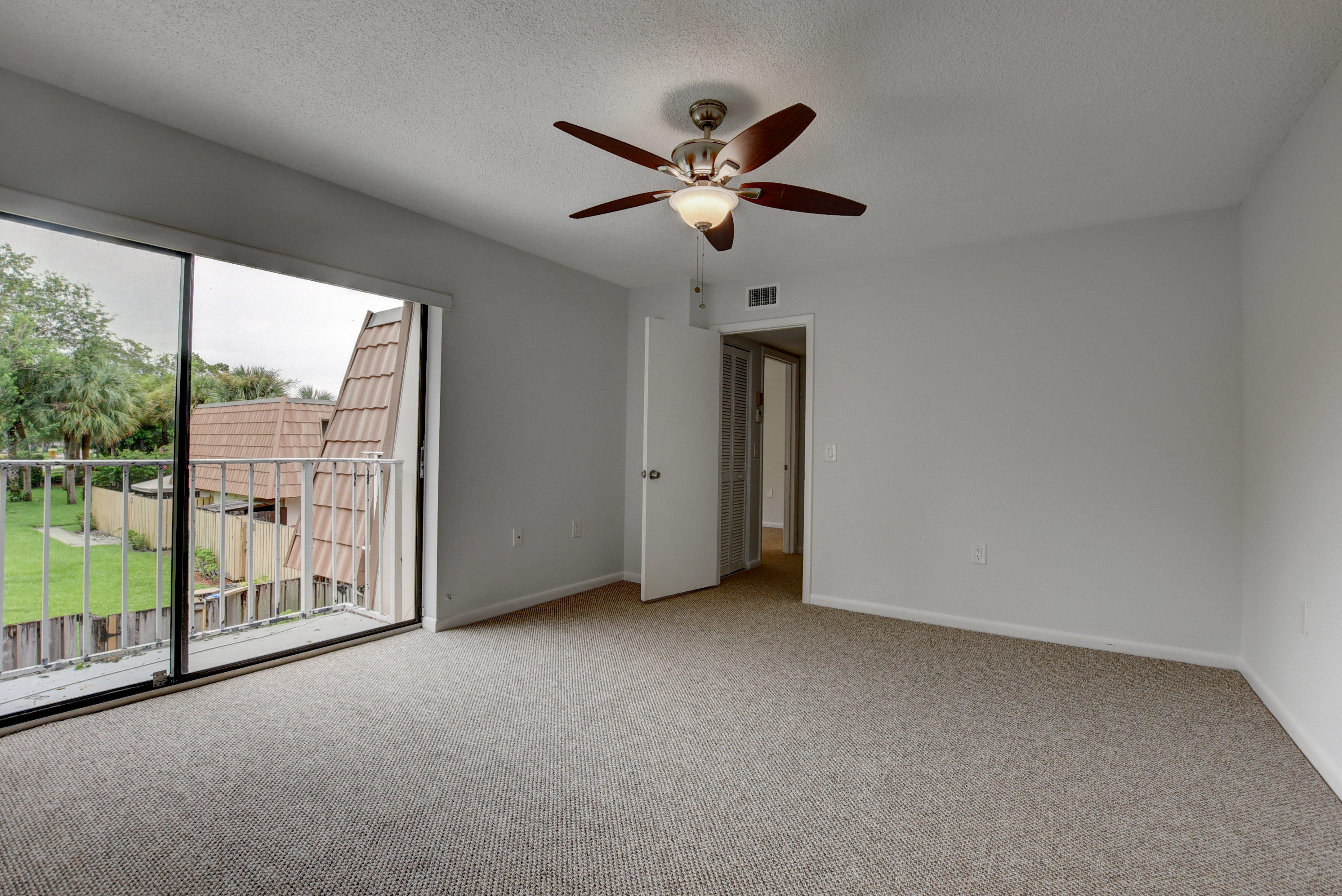 858 Blue Ridge Circle West Palm Beach, FL 33409 - Photo 11 of 26 27_dsc_7038_39_40_41_42