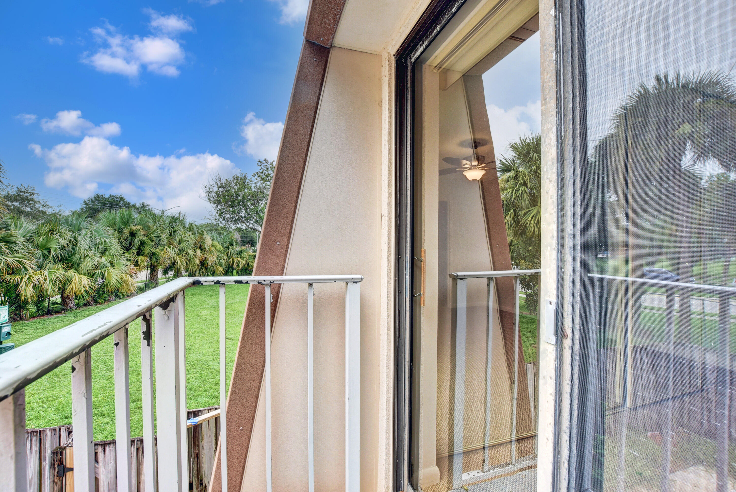 858 Blue Ridge Circle West Palm Beach, FL 33409 - Photo 21 of 26 37_dsc_7098_099_100_101_102