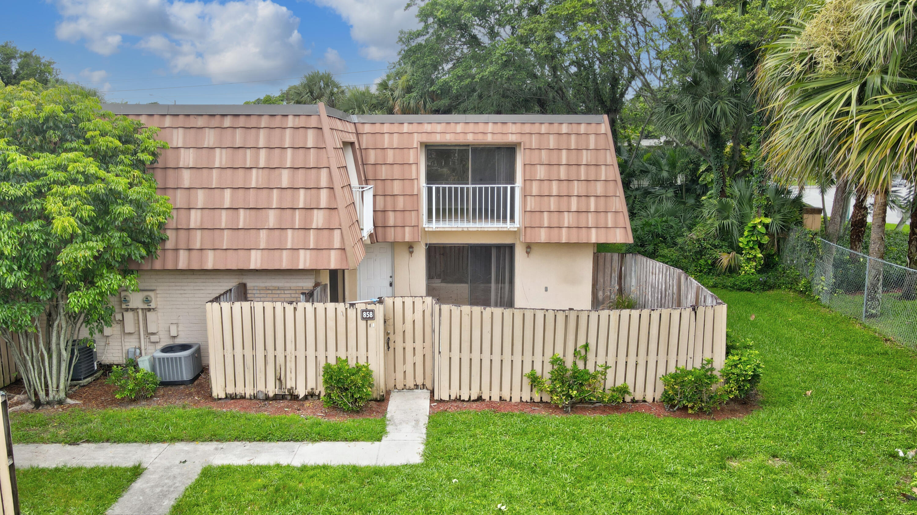 858 Blue Ridge Circle West Palm Beach, FL 33409 - Photo 22 of 26 01_dji_0001_2_3_4_5