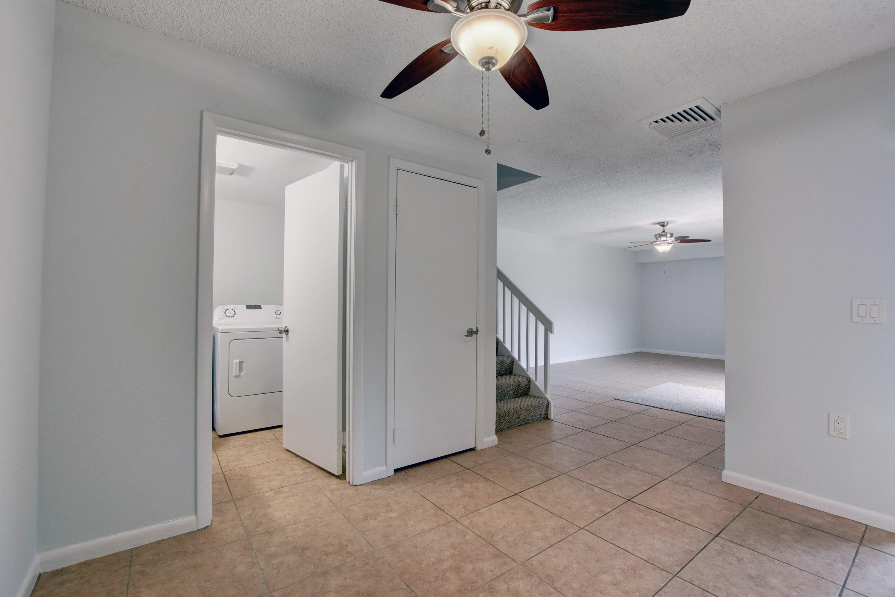 858 Blue Ridge Circle West Palm Beach, FL 33409 - Photo 6 of 26 20_dsc_6983_4_5_6_7