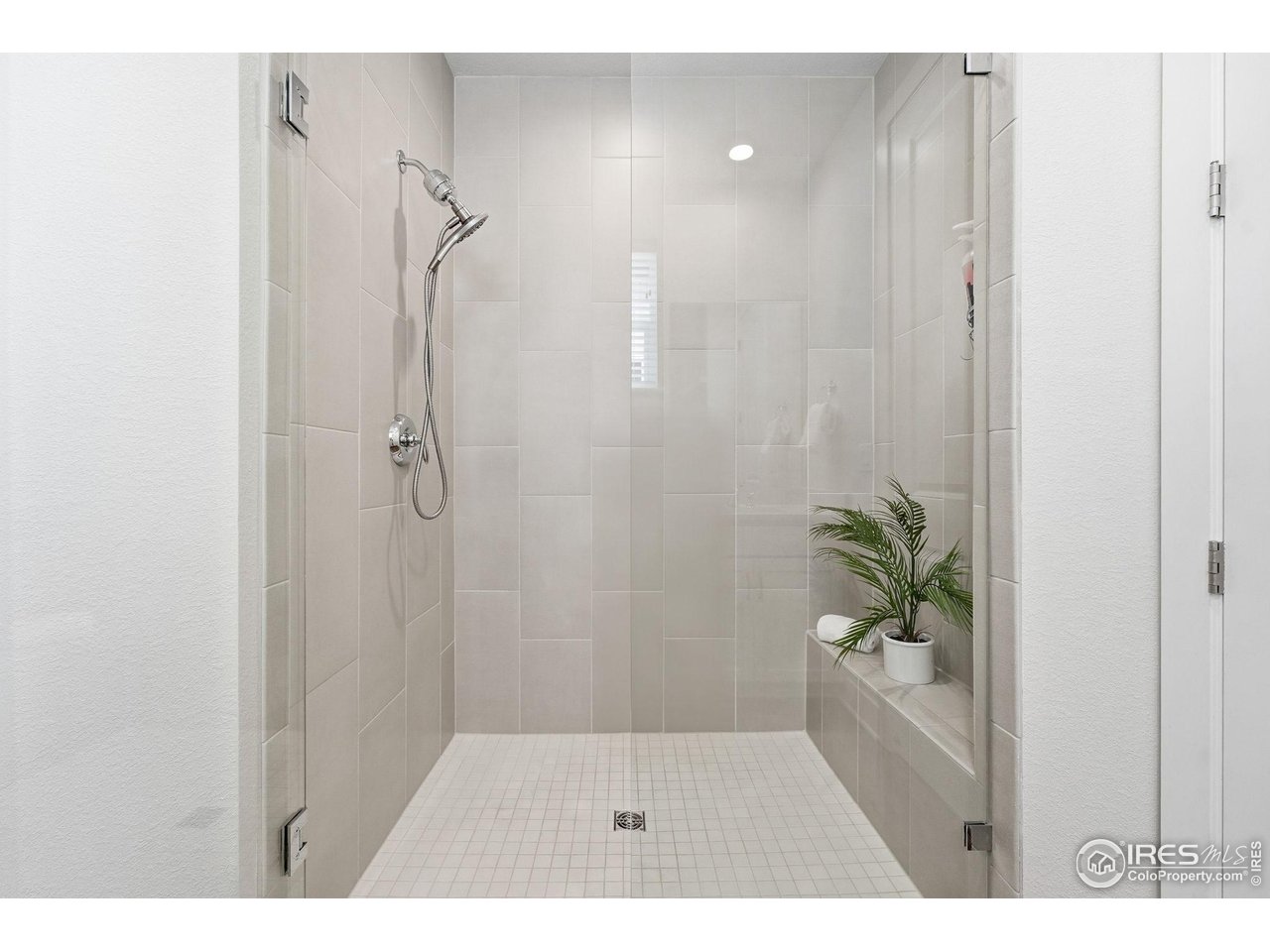 5189 Vivian Street Wheat Ridge, CO 80033 - Photo 27 of 39 Luxurious walk in shower