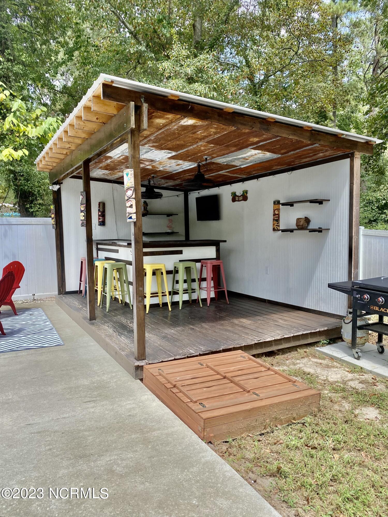 620 Stanley Avenue Rockingham, NC 28379 - Photo 56 of 74 Pool bar
