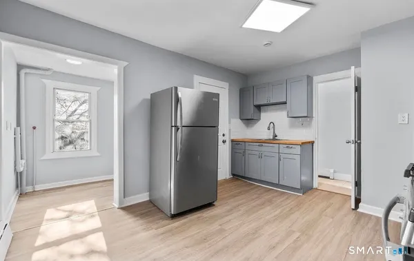 $2,500 | 746 Maple Street, Unit 2, Bridgeport, CT 06608