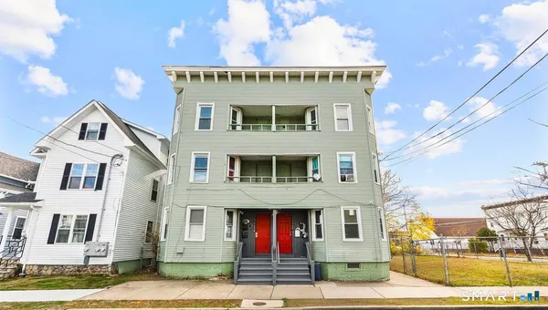 $2,500 | 746 Maple Street, Unit 2, Bridgeport, CT 06608
