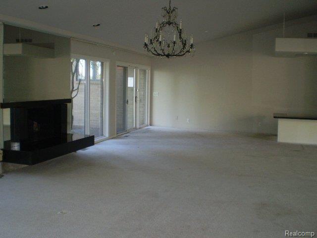 3856 Quarton Road Bloomfield Hills, MI 48302 - Photo 14 of 25 P1010009.JPG
