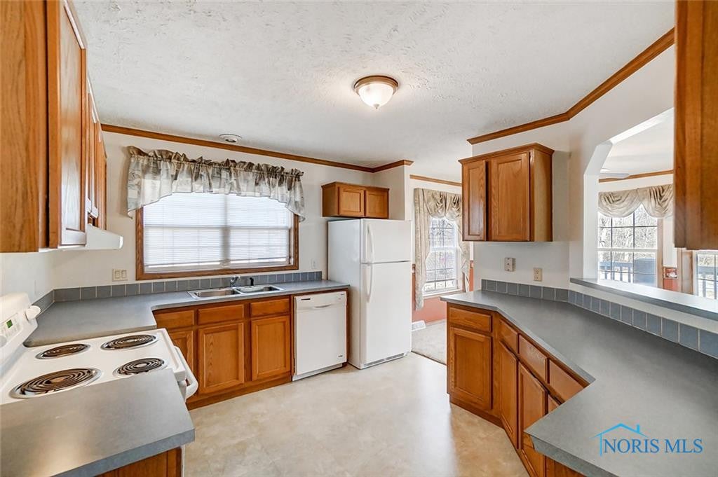 943 Sand Ridge Road Bowling Green, OH 43402 - Photo 15 of 46 Gallery Image 15