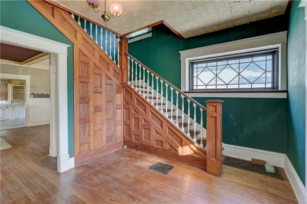 $110,000 | 429 South Minnesota Avenue, Columbus, KS 66725